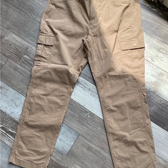 LLBean cargo pants khaki 14 - Picture 5 of 7